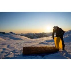 Exped Dura 5R Sleeping Mat - M - Cypress 11 Exped Dura 5R Sleeping Mat - M - Cypress -Exporteren Exped Winkel exped in action 8 1194201